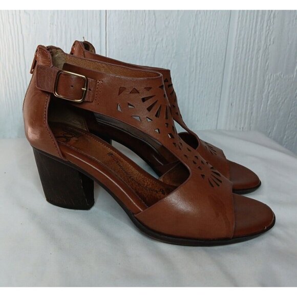 Sofft Shoes - Sofft Parminda Cymbal Sandal Women's 8 M Brown Wood 2.5" Chunky Heel Cut Outs